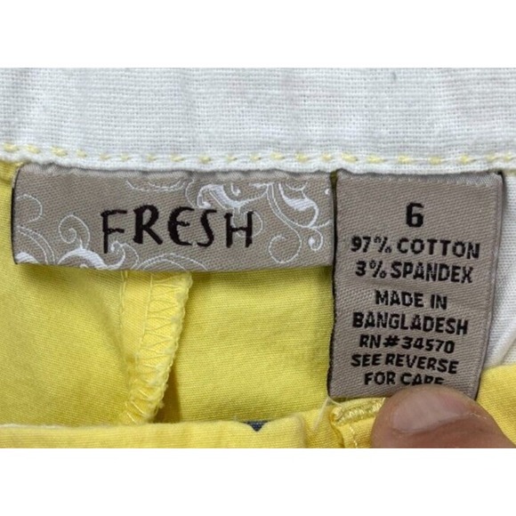 FRESH Women's Shorts Size 6 Yellow Anchors All Over Cotton Blend - Picture 6 of 11
